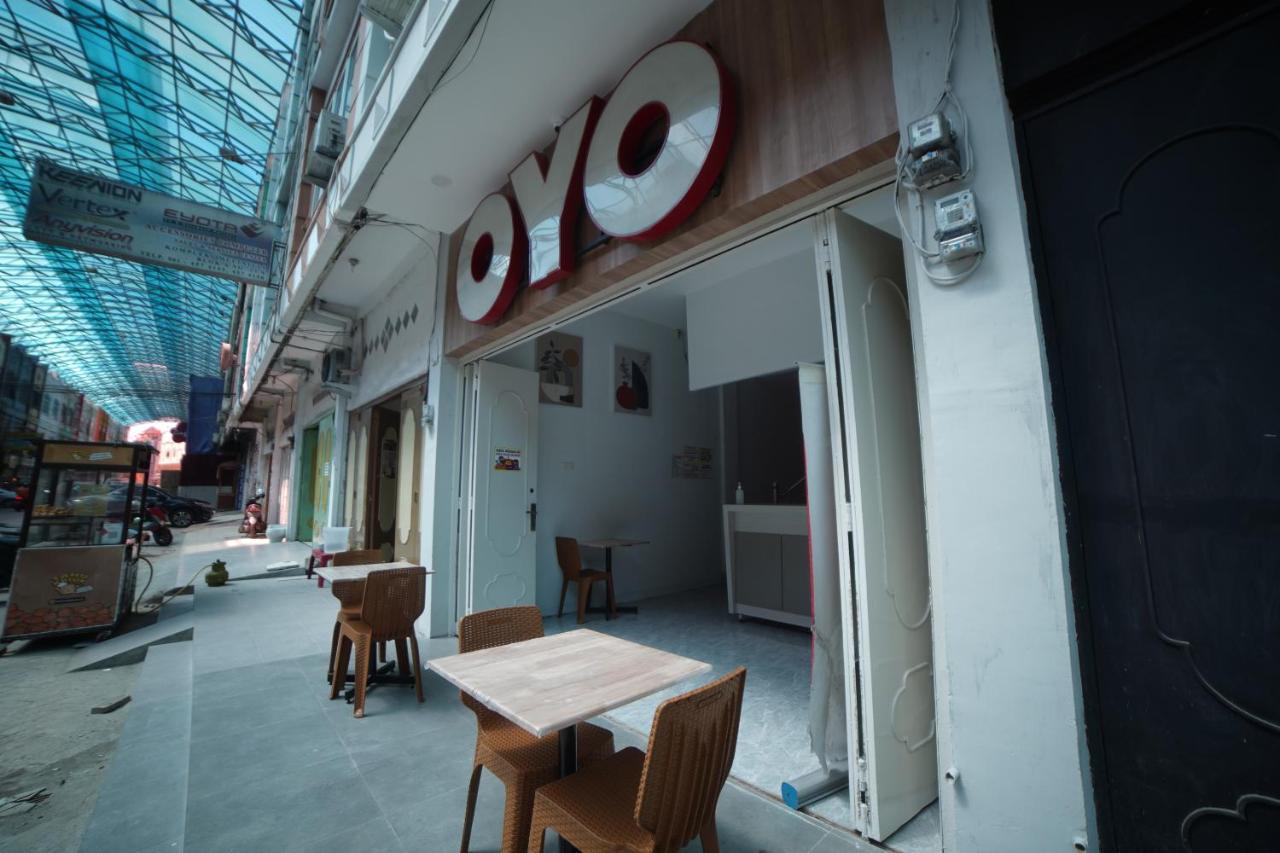 Oyo 90830 Multatuli Guest House Medan Dış mekan fotoğraf