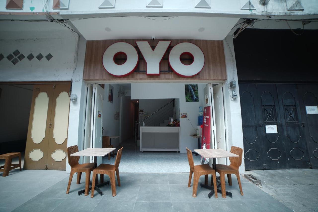 Oyo 90830 Multatuli Guest House Medan Dış mekan fotoğraf