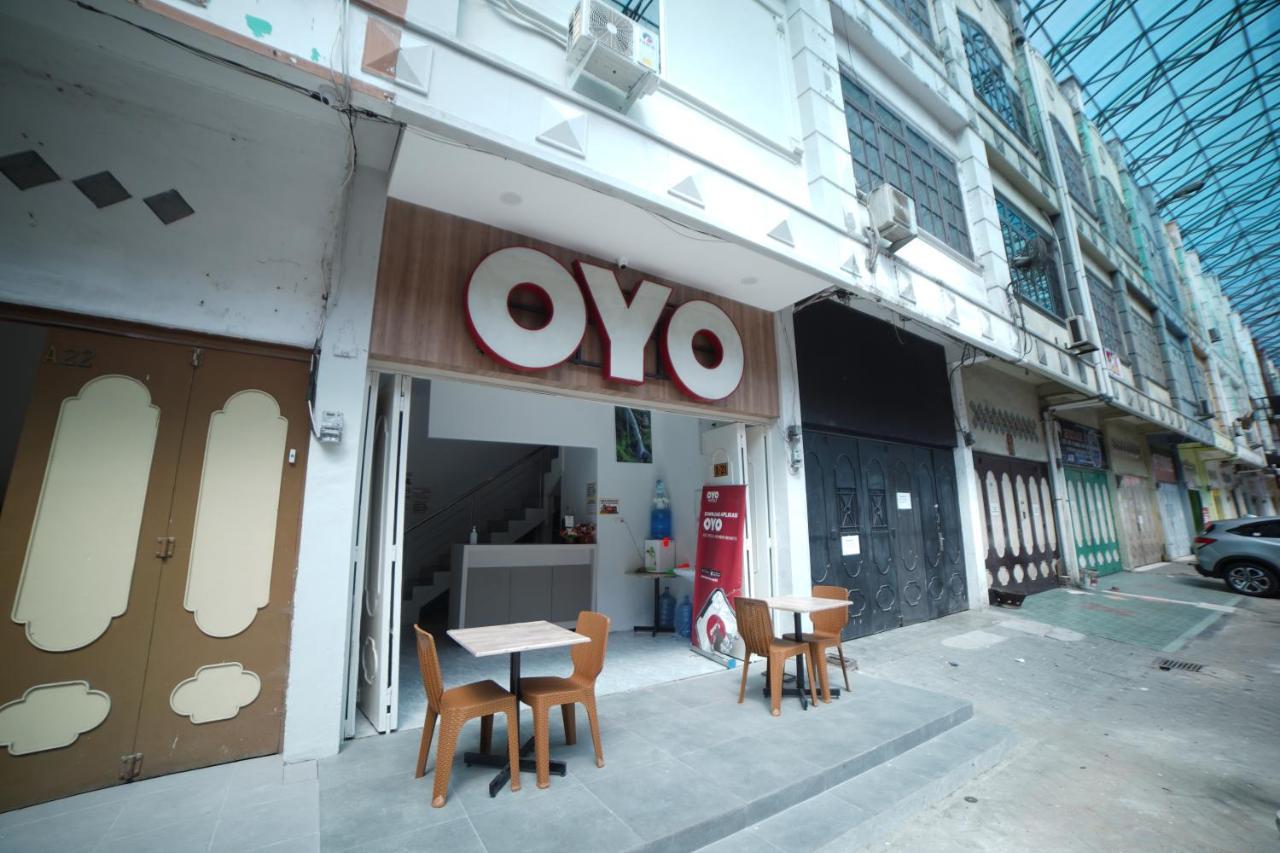 Oyo 90830 Multatuli Guest House Medan Dış mekan fotoğraf