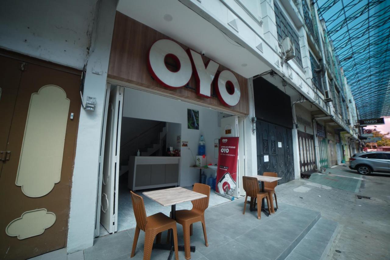 Oyo 90830 Multatuli Guest House Medan Dış mekan fotoğraf
