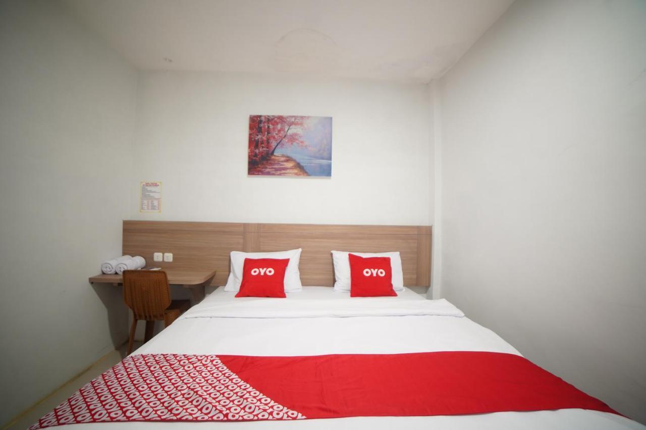 Oyo 90830 Multatuli Guest House Medan Dış mekan fotoğraf