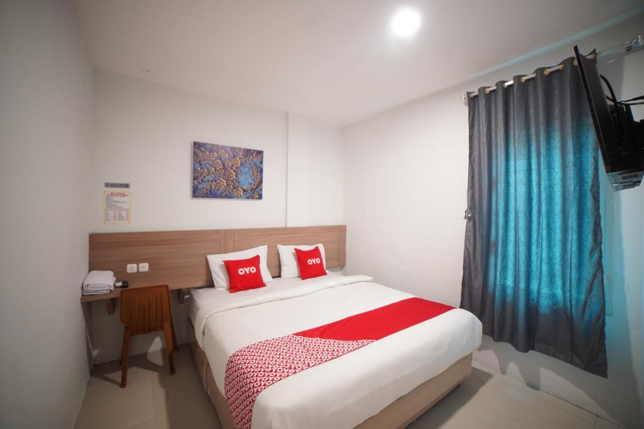 Oyo 90830 Multatuli Guest House Medan Dış mekan fotoğraf