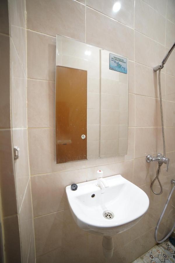 Oyo 90830 Multatuli Guest House Medan Dış mekan fotoğraf